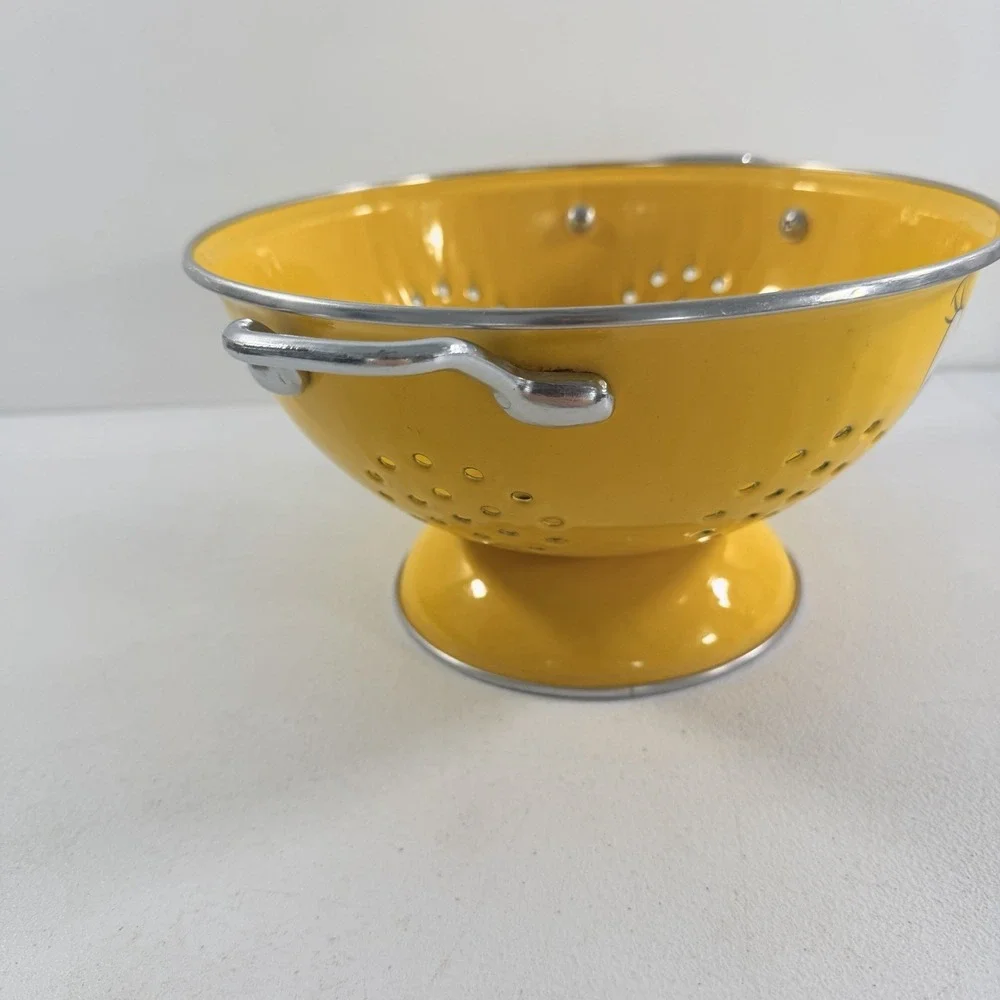 Rare Exclusively Designed Warner Brothers‎ Tweety Bird Colander  Strainer 2000